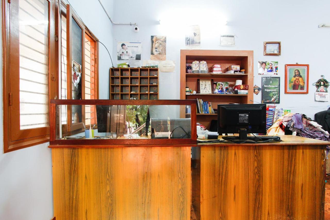 Spot On 63783 Rehoboth Guest House Tiruchchendūr Екстериор снимка