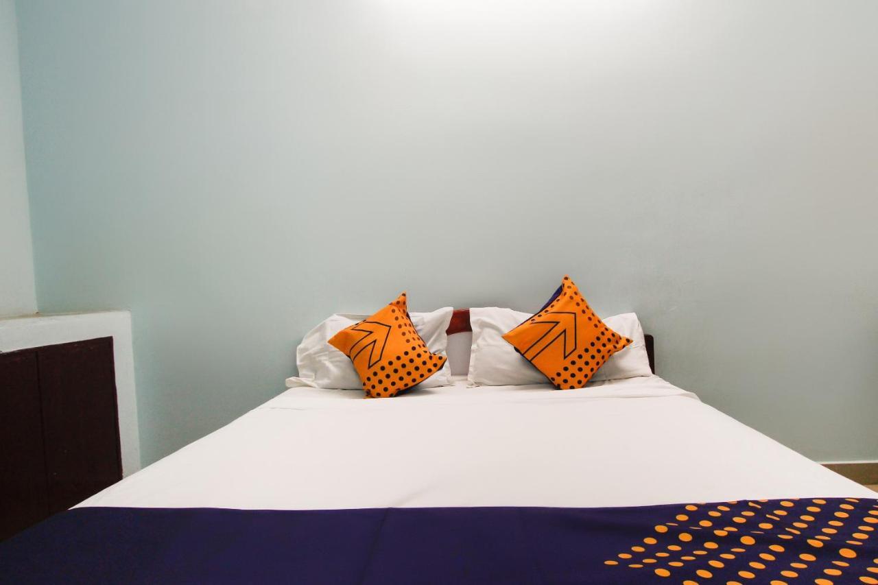 Spot On 63783 Rehoboth Guest House Tiruchchendūr Екстериор снимка